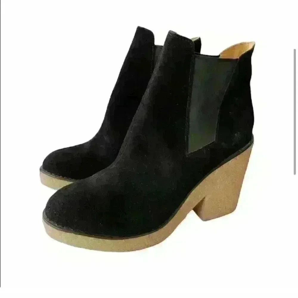 Urban Outfitters Posey Gumsole Classic Boots Boho Black Suede Upper Size 10M